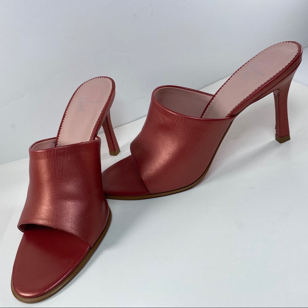 🛑SOLD🛑White Mountain Contrast Heel Slides